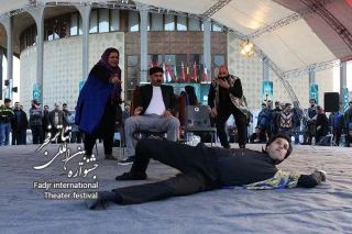 تئاتر شهر رنگ جشنواره گرفت