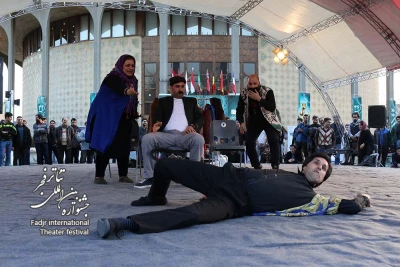 تئاتر شهر رنگ جشنواره گرفت