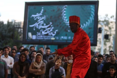 بیست و دونمایش در سومین روز جشنواره سی و چهارمین 

جشنواره بین المللی تئاتر فجر اجرا می شود