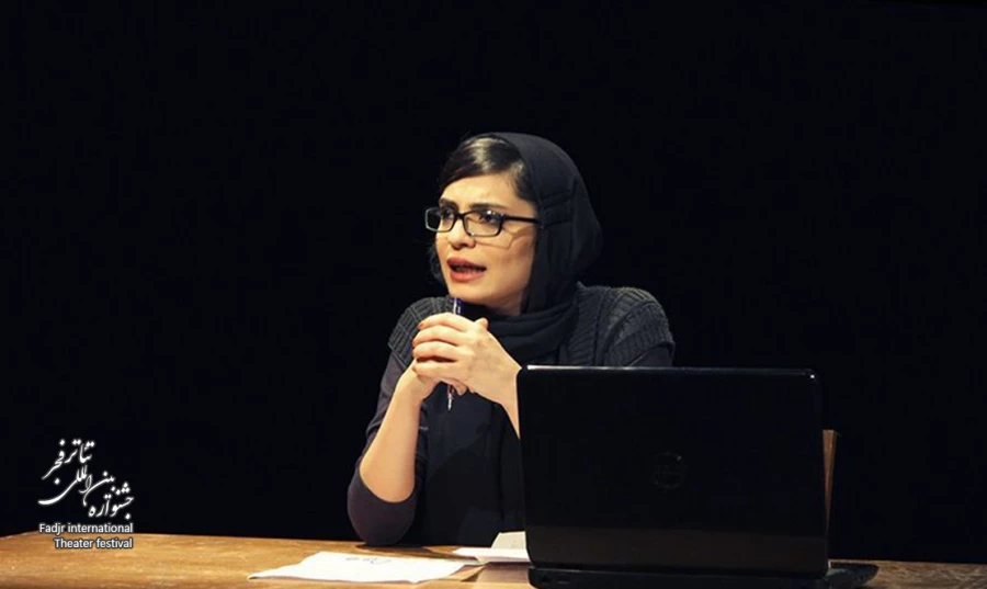 سمانه زندی نژاد با نمایش «نسبیت خاص» در بخش «به علاوه تاتر فجر»  2