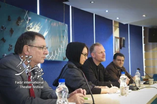 در نشست رسانه ای عوامل نمایش

اوستر مایر: «هملت» را هیچگاه در آمریکا اجرا نمی کنم