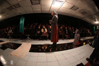 نقد نمایش چِر

جنگ و روایت ظلمی که بر زنان رفته است
