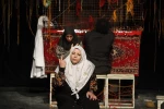 واپسین رقص برگ با باد
