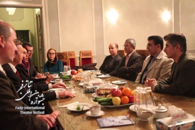  حاشیه های روز چهارم جشنواره بین المللی تئاتر فجر