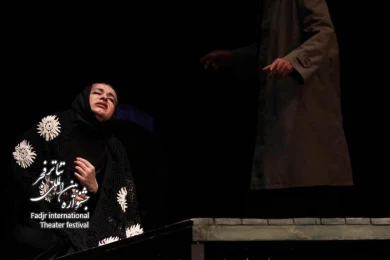 زنی در حادثه قطار/کارگردان؛مهربان الکبر زاده