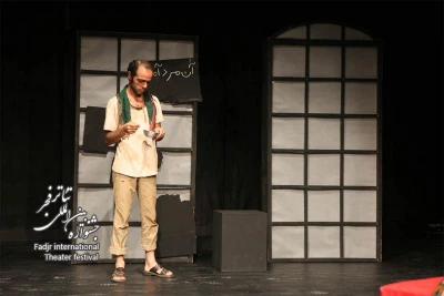 مراقب گربه باش/ کارگردان؛ صاحب آهنگر