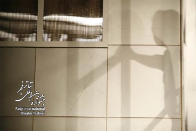  نویسنده مرده است؛ کارگردان؛ آرش عباسی
