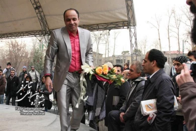 برزخ شب زدگان/ کارگردان؛عزیز زادسر