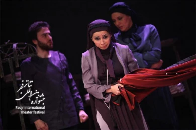 نامه هایی به تب، کارگردان،سیامک احصایی