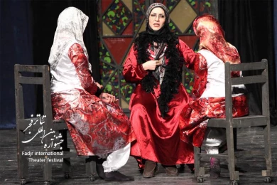 روز می گذرد؛ کارگردان، عباس کریمی