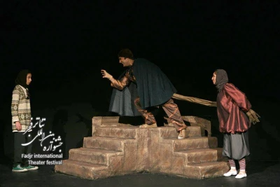  افسانه زمینی، کارگردان؛ زری طالبی