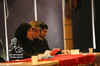  دبستان دوشیزگان، کارگردان؛ شکوفه آروین