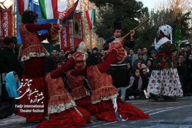  تراژدی آب(خیابانی)، کارگردان؛ مهدی صالحیار