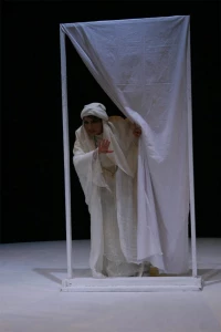 A Dialogue with Wind, Director Shiva Maki Nian