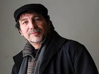 مسعود دلخواه از انتخاب آثار بخش تازه‌های تئاتر جشنواره فجر می‌گوید/ بحث تهران و شهرستان را در داوری‌‎‌ مد نظر قرار ندادیم
 2