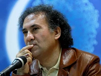 حسین فرخی: تئاتر خیابانی میتواند خیلی عمیقتر و تاثیر گذارتر باشد/سری دوزی، عادت ناپسند این عرصه است
 2
