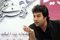 نادر برهانی مرند، نمایشنامه نویس و کارگردان تئاتر:

عدم جذابیت، آسیب دیگر حوزه تئاتر کشور