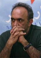 گفت و گو با شکرخدا گودرزی، نویسنده و کارگردان تئاتر

ارتباط شیوه انتخاب آثار با سیاست های جشنواره