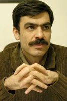 گفتگو با حسین کیانی “نویسنده و کارگردان تئاتر”

امنیت خاطر برای هنرمندان