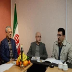 بازدید معاون هنری وزیر و مدیر مرکز هنرهای نمایشی از دبیرخانه جشنواره تئاتر فجر

درباره جشنواره تئاتر فجر هیچ نگرانی ندارم