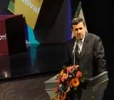 به جامعه تئاتری کشور اعتماد کنید
 2