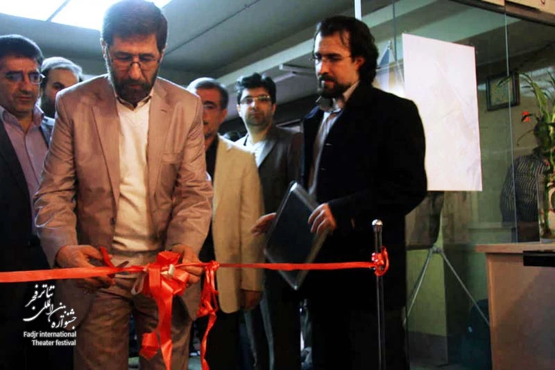 افتتاح نمایشگاه عکس و پوستر
