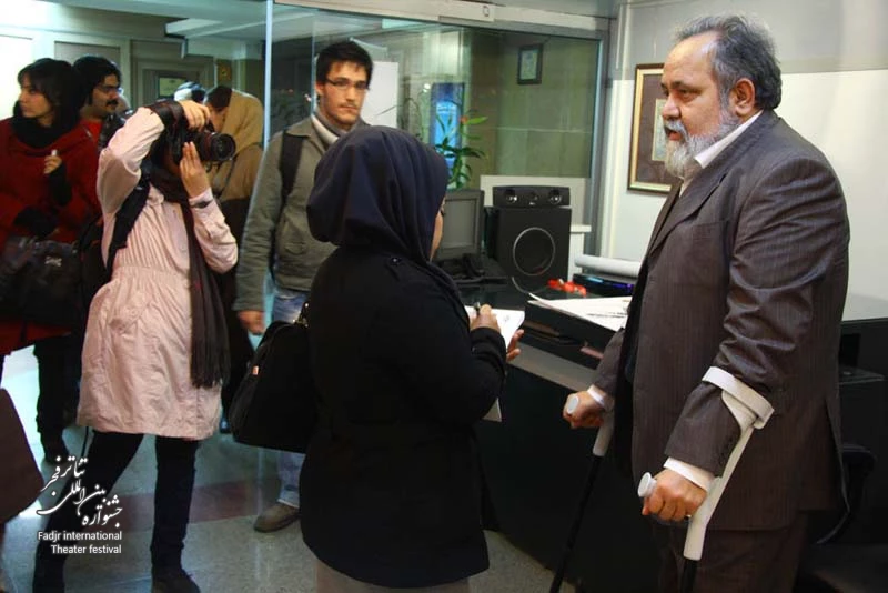 افتتاح نمایشگاه عکس و پوستر