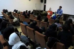 سخنرانی باربارا شیل درباره تئاتر درمانی با عروسک