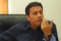 ”محمد حیدری” در اولین نشست با اصحاب رسانه:

به جای فرار از مشکلات و پنهان کردن آن‌ها باید آن را شناخت و رفعشان کرد
