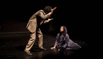 نگاهی به اجرای «آنکه گفت آری، آنکه گفت نه » نوشته حسین جمالی ، به کارگردانی مجید رحمتی ، بخش مسابقه مرور
عرفان خلاقی