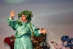نمایش «بلند بگو آخ»