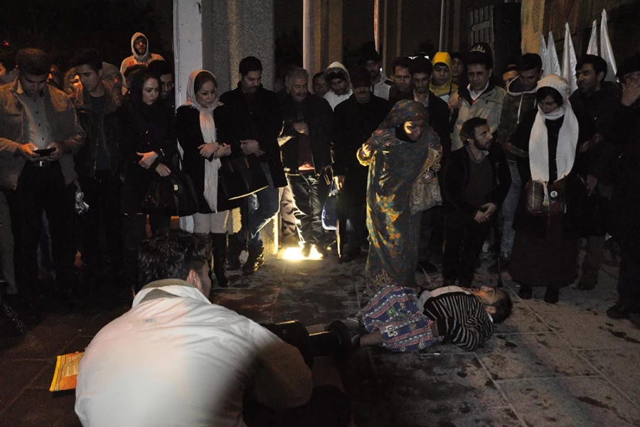 هر چی سنگه مال پای لنگه
