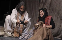 با حضور حمیدرضا آذرنگ و نسیم ادبی

«کسوف» در بجنورد به روی صحنه رفت