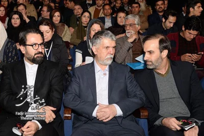 سید عباس صالحی

وزیر فرهنگ و ارشاد اسلامی از جشنواره بین‌المللی تئاتر فجر بازدید کرد