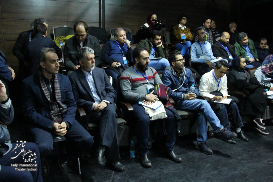 گزارش تصویری «دیدار وزیر فرهنگ و ارشاد اسلامی از کلاس های آموزشی همایش برگزیدگان جشنواره های تئاتر استان های کشور»