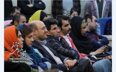 گزارش تصویری آیین افتتاحیه ی سلسله نشست های مسابقه ی نمایش نامه‌نویسی