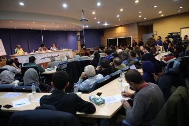 «گفت‌وگوی نویسنده و کارگردان نمایش‌نامه‌نویسی امروز ایران: پیوستگی‌ها/ ناپیوستگی‌ها»