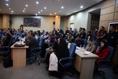 «گفت‌وگوی نویسنده و کارگردان نمایش‌نامه‌نویسی امروز ایران: پیوستگی‌ها/ ناپیوستگی‌ها»