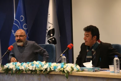 نشست رسانه ای دبیر و مدیران سی و هفتمین جشنواره ی تئاتر فجر با اهالی مطبوعات عکاس : دانیال حکیم رابط