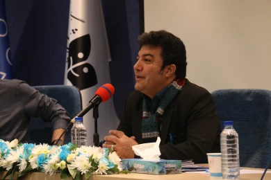 نشست رسانه ای دبیر و مدیران سی و هفتمین جشنواره ی تئاتر فجر با اهالی مطبوعات عکاس : دانیال حکیم رابط