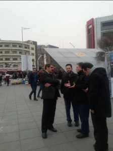 فضاسازی محیطی در مترو، محوطه ی تماشاخانه های جشنواره و سطح شهر تهران با همکاری صمیمانه ی سازمان زیباسازی شهرداری تهران، شرکت مترو ،شرکت اتوبوس رانی و شهرداری منطقه 11 تهران صورت می گیرد.