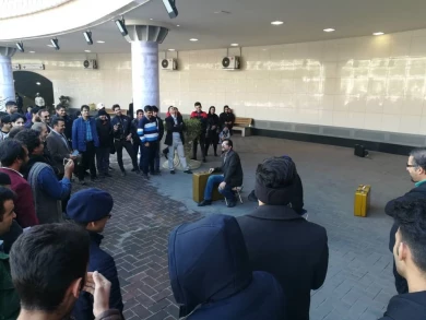 آغاز اجراهاى تاتر خیابانى در میدان ولیعصر ایوان انتظار
