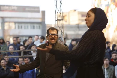 گزارش تصویری از اولین اجرای نمایش هشتک لاکچری در سی و هفتمین جشنواره ی بین المللی تئاتر فجر - کارگردان کارگردان میثم سرآبادی- عکاس رئوفه رستمی