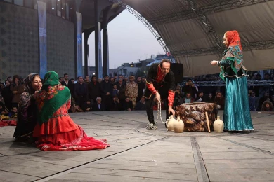 گزارش تصویری از اولین اجرای نمایش سوگلین در سی و هفتمین جشنواره ی بین المللی تئاتر فجر -کارگردان مهدی صالحیار -عکاس:نیلوفر جوانشیر