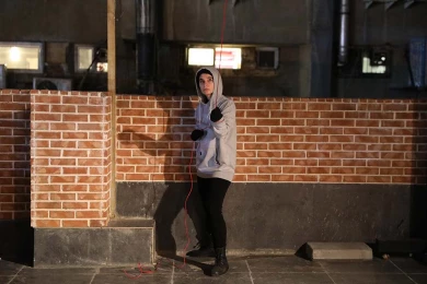گزارش تصویری از اولین اجرای رکوئیمی بر وزن صندلی با بوی تهران و احوالات دیگر در سی و هفتمین جشنواره ی بین المللی تئاتر فجر -کارگردان:شایان فیروزی-عکس:کیارش مسیبی
