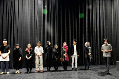گزارش تصویری از اولین اجرای دیگری ام،چرا؟ در سی و هفتمین جشنواره ی بین المللی تئاتر فجر - سرپرستعلی ظفر قهرمانی نژاد