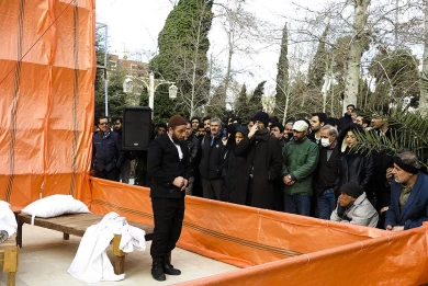 گزارش تصویری از اولین اجرای نمایش اهم در سی و هفتمین جشنواره ی بین المللی تئاتر فجر -کارگردان: مسعود ابراهیمی-عکس:رضا معطریان-مکان:محوطه پارک دانشجو‎