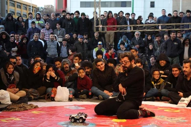 گزارش تصویری از اولین اجرای نمایش تیک تاک در سی و هفتمین جشنواره ی بین المللی تئاتر فجر -کارگردان:نازیلا امینی-عکس:میلاد میرزا علی
