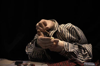 گزارش تصویری از اولین اجرای نمایش بر پهنه کافه  در سی و هفتمین جشنواره ی بین المللی تئاتر فجر -کارگردان: مهنوش نراقی-عکس:میلاد میرزا علی