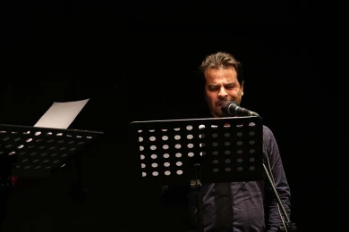 گزارش تصویری از اولین اجرای نمایش رادیویی حفره ای در زمین در سی و هفتمین جشنواره ی بین المللی تئاتر فجر -کارگردان: نازنین مهیمنی- عکس:رز ارغوان